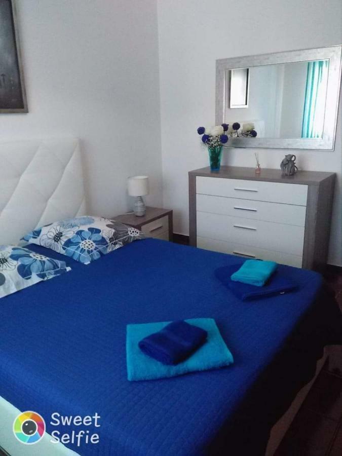 Le Parisien 1 Apartment Serra d'El-Rei Bagian luar foto