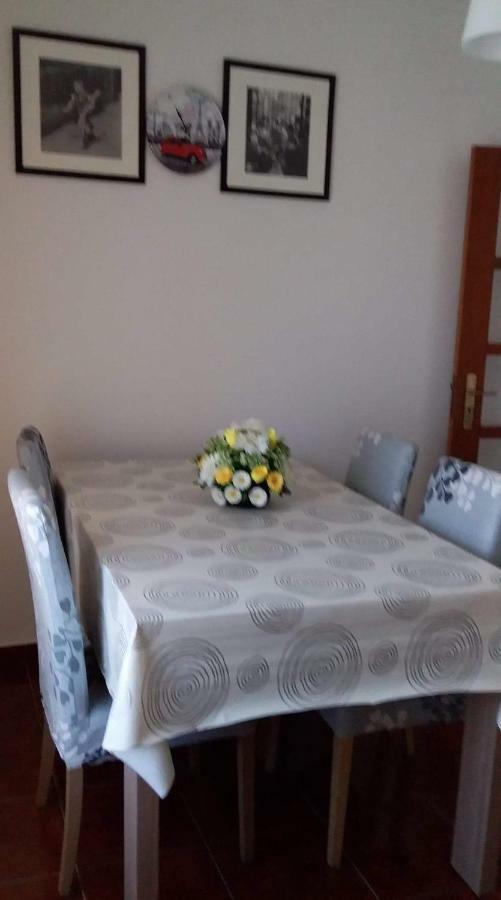 Le Parisien 1 Apartment Serra d'El-Rei Bagian luar foto