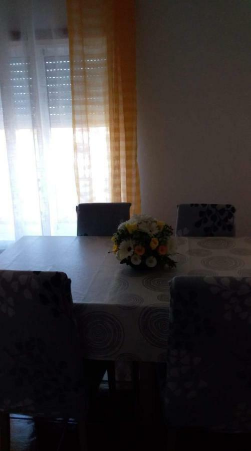 Le Parisien 1 Apartment Serra d'El-Rei Bagian luar foto
